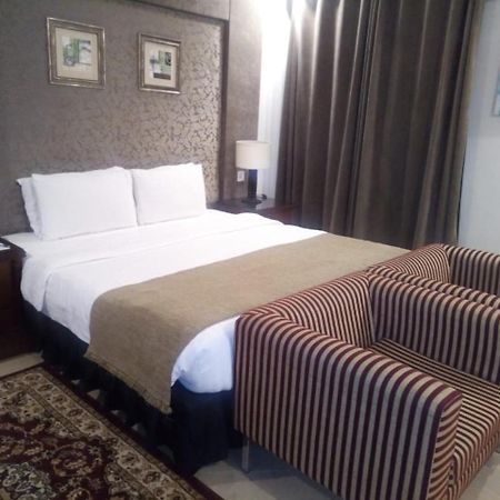 Hotel One Super Islamabad Esterno foto