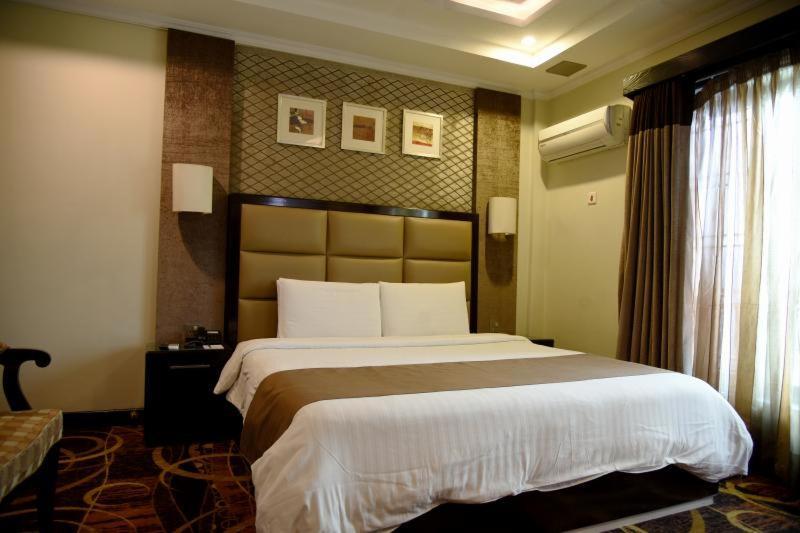 Hotel One Super Islamabad Esterno foto